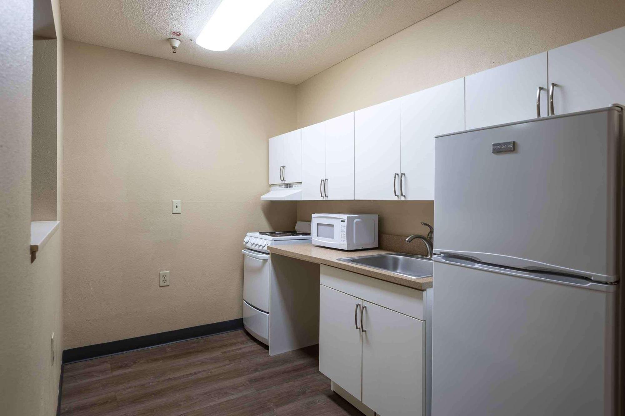 Extended Stay America Suites - Columbia - Greystone Екстериор снимка